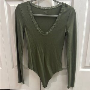 American Eagle Green Fitted Long Sleeve Bodysuit